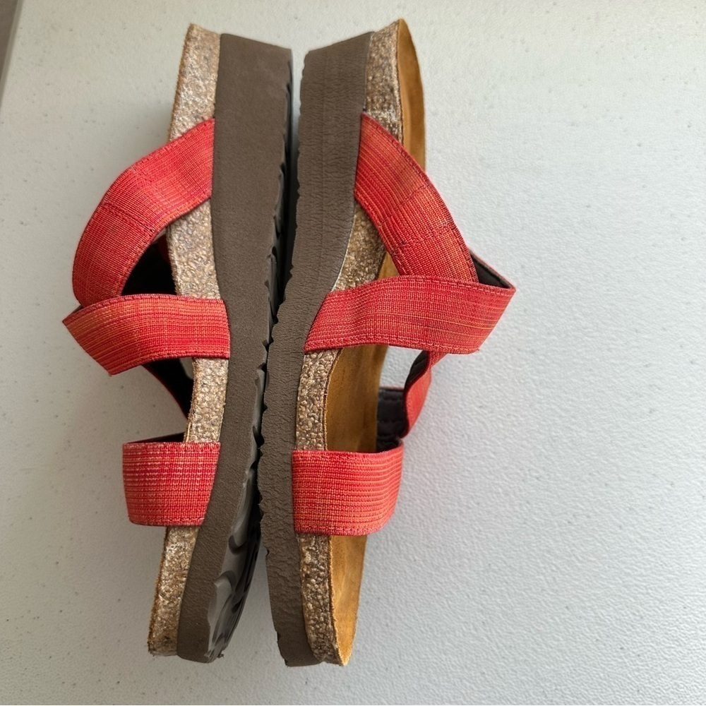 NAOT woman’s sandals - Picture 4 of 9